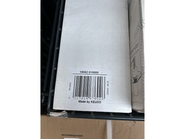 Ca. 12x badkameraccesoires, w.o. keuco, sphinx - afbeelding 6 van  7