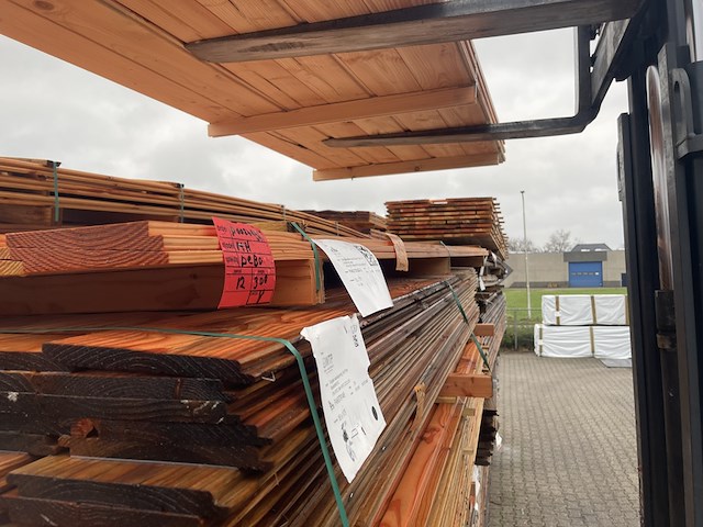 Ca. 12x dougals zweeds rabat , 26x190mm, lengte 300cm - afbeelding 2 van  3