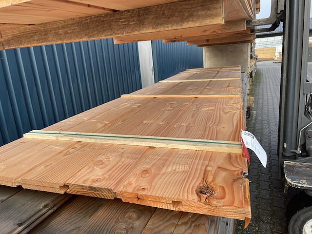 Ca. 12x douglas wisselsponning/halfhoutsrabat, 18x190mm, lengte 500cm - afbeelding 1 van  3