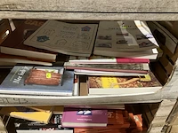 Ca. 12x dozen boeken - afbeelding 8 van  13