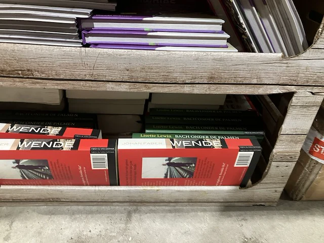 Ca. 12x dozen boeken - afbeelding 11 van  13