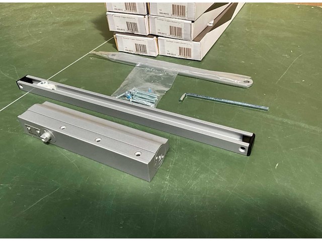 Ca. 12x intersteel dr112 glijarm deurdranger, intersteel, dr112, grijs / chroom, 2026 - afbeelding 2 van  2