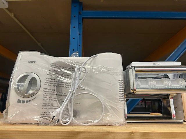 Ca. 12x keukenapparatuur w.o. elektrische kookplaat, w.o. tomado, pancerka, safecourt - afbeelding 5 van  12