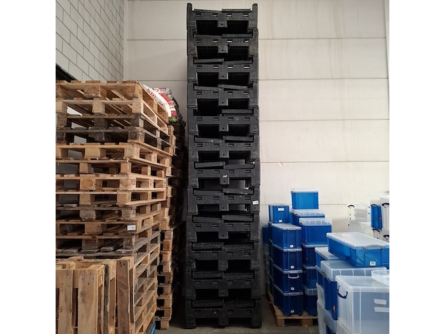 Ca. 12x kunststof transport kist - afbeelding 1 van  3