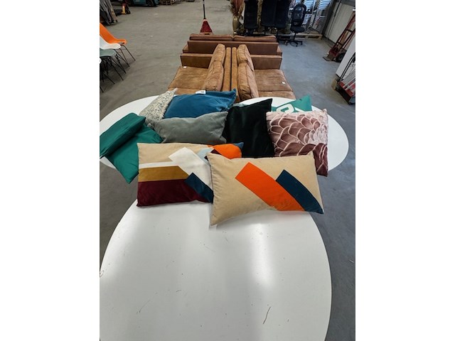 Ca. 12x kussen - afbeelding 1 van  5