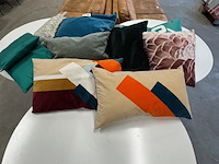 Ca. 12x kussen - afbeelding 1 van  5