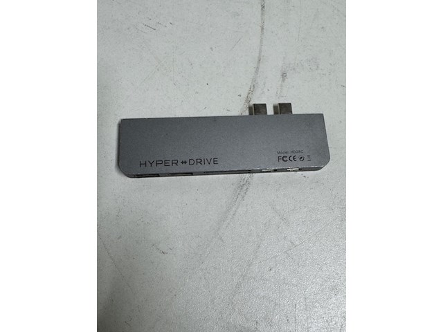 Ca. 12x macbook pro hub o.a. hyperdrive - afbeelding 2 van  5