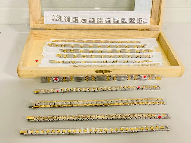 Ca. 12x magneetarmbanden - afbeelding 1 van  6