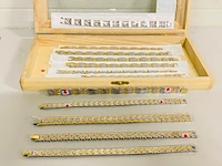 Ca. 12x magneetarmbanden