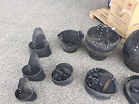 Ca. 12x manden gemaakt van autobanden rubber ed, zwart - afbeelding 3 van  3