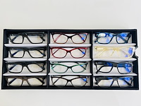 Ca. 12x optische monturen, tom davies, in luxe opbergdoos/displaytray