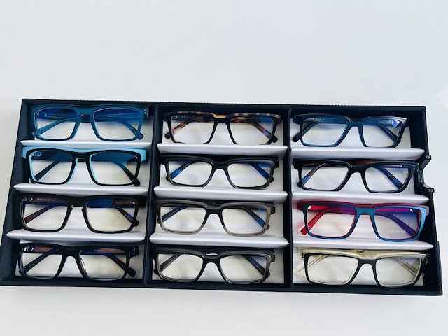 Ca. 12x optische monturen, tom davies, in luxe opbergdoos/displaytray - afbeelding 1 van  17