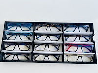 Ca. 12x optische monturen, tom davies, in luxe opbergdoos/displaytray