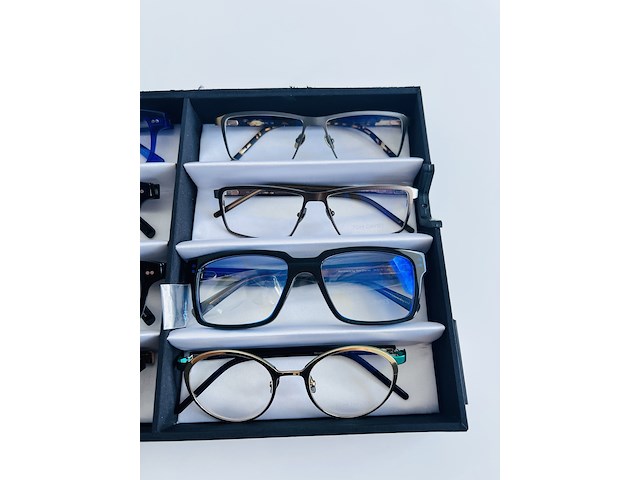 Ca. 12x optische monturen, tom davies, in luxe opbergdoos/displaytray - afbeelding 11 van  16