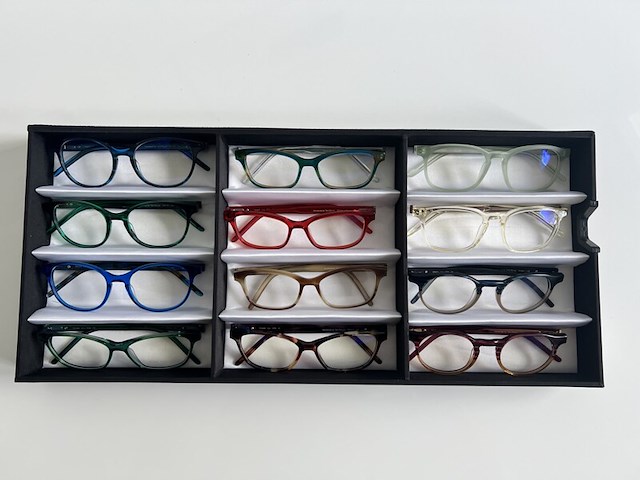 Ca. 12x optische monturen, tom davies, in luxe opbergdoos/displaytray - afbeelding 1 van  14