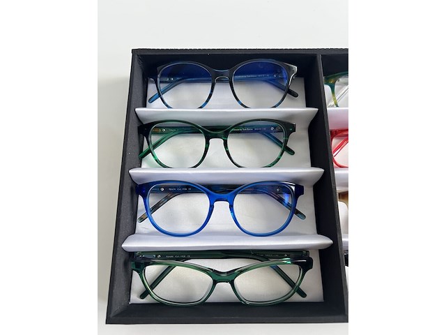 Ca. 12x optische monturen, tom davies, in luxe opbergdoos/displaytray - afbeelding 7 van  14