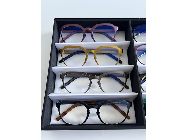 Ca. 12x optische monturen, tom davies, in luxe opbergdoos/displaytray - afbeelding 8 van  15
