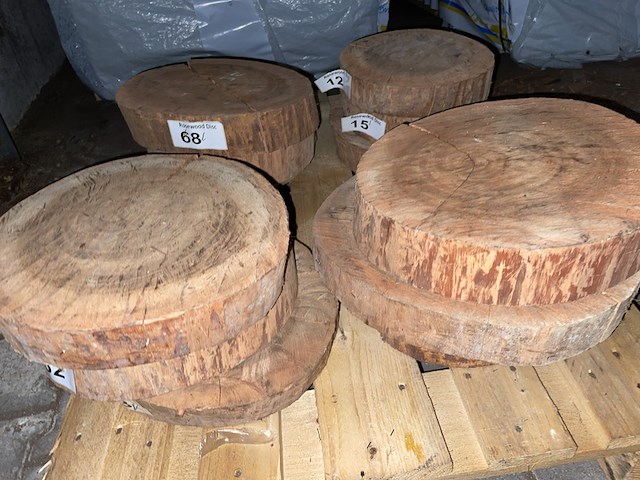 Ca. 12x pallet rosewood schijven, diverse maten - afbeelding 1 van  3