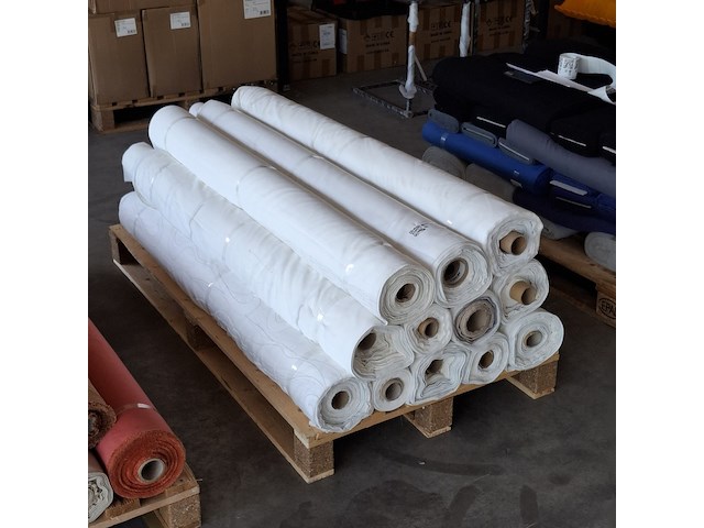 Ca. 12x rol inbetween gordijnstof | assorti, offwhite - afbeelding 1 van  7