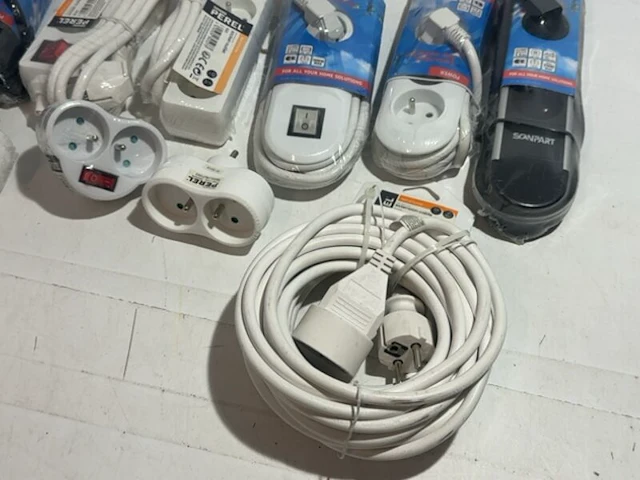 Ca. 12x verdeelstekkers en stekkerdozen - afbeelding 4 van  4
