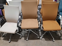 Ca. 12x vergaderstoel, ahrend, o.a. design by sigard rothe - afbeelding 6 van  9