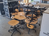 Ca. 12x vintage laboratorium kruk | verrijdbaar - afbeelding 4 van  4