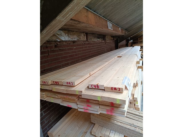 Ca. 12x vuren planken - afbeelding 1 van  4