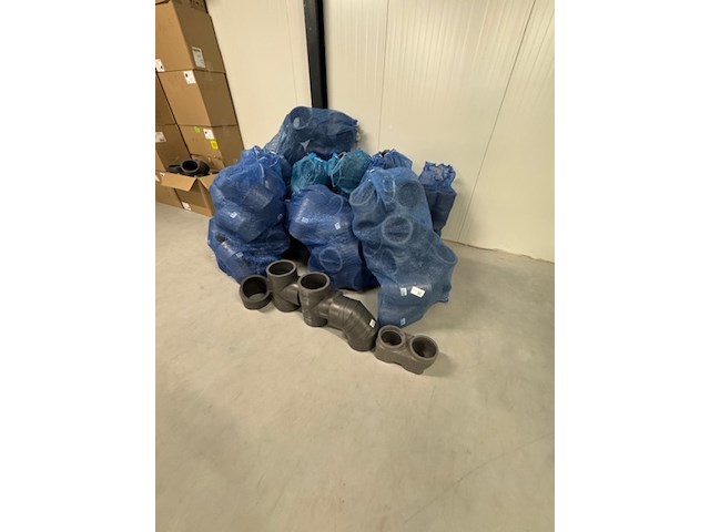 Ca. 12x zak onderdelen geïsoleerd leidingsysteem, airfoam, zwart - afbeelding 2 van  3