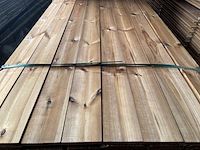 Ca. 130x channelsiding bruin geïmpregneerd, 18x140mm, lengte 420cm - afbeelding 1 van  3