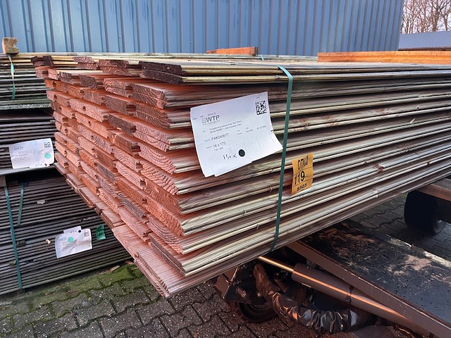 Ca. 130x douglas wisselsponning/halfhoutsrabat, 16x190mm, lengte 400cm - afbeelding 2 van  3