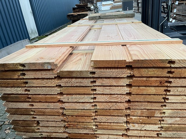 Ca. 130x douglas wisselsponning/halfhoutsrabat, 18x190mm, lengte 500cm - afbeelding 3 van  3