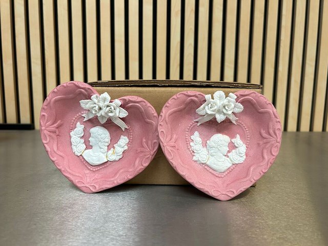 Ca. 130x stenen hartschoteltje, roze - afbeelding 1 van  5