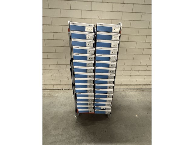 Ca. 130x switch, niveo, ngsme9avb, avb - afbeelding 1 van  8