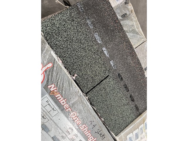 Ca. 132 m2 dakshingles groene leislag iko - afbeelding 4 van  4