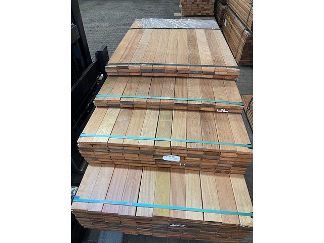 Ca. 132x angelim pedra planken geschaafd, 21x90mm, lengte 33/125cm, 22/155cm, 77/185cm - afbeelding 1 van  3