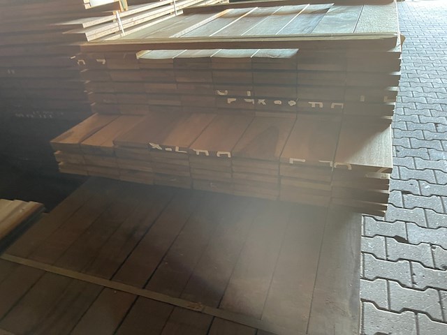 Ca. 132x guyana ipé planken geschaafd country grade, 18x140mm, lengte 78/100cm, 54/150cm - afbeelding 3 van  3
