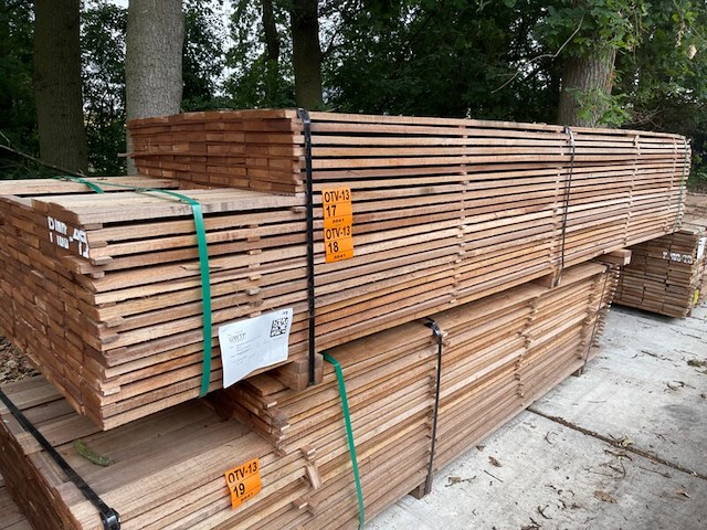 Ca. 132x guyana teak beschoeiingsplanken, 20x100mm, lengte 400cm - afbeelding 4 van  4