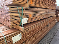 Ca. 132x guyana teak beschoeiingsplanken, 20x100mm, lengte 400cm - afbeelding 4 van  4