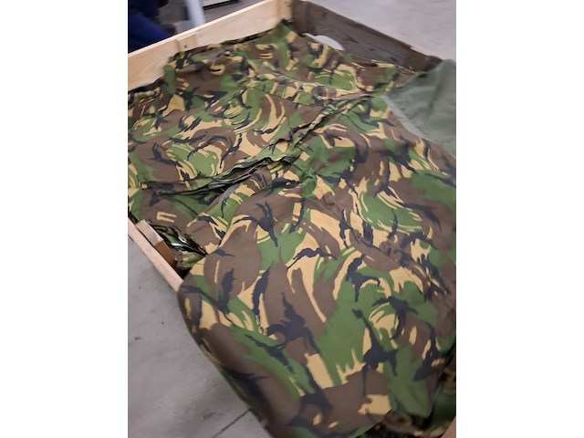 Ca. 1330x rugpanden woodland print - afbeelding 5 van  9