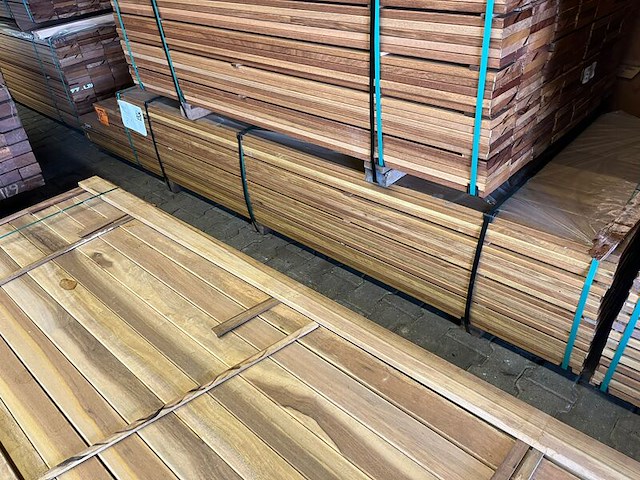 Ca. 133x guyana ipé planken geschaafd, 21x140mm, lengte 41/245cm, 41/275cm, 51/305cm - afbeelding 4 van  4