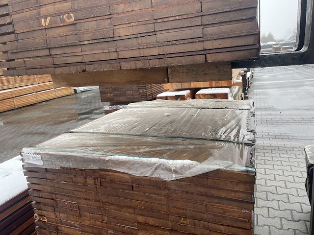 Ca. 133x guyana ipé planken geschaafd, 25x145mm, lengte 125cm - afbeelding 1 van  3