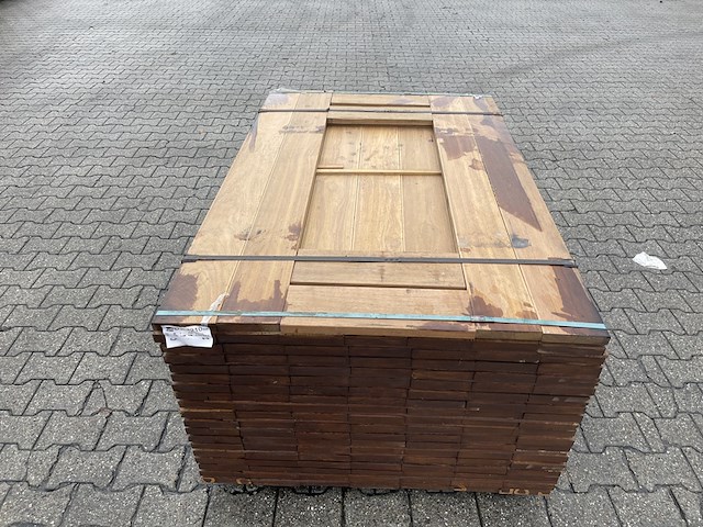 Ca. 133x guyana ipé planken geschaafd, 25x145mm, lengte 155cm - afbeelding 1 van  4