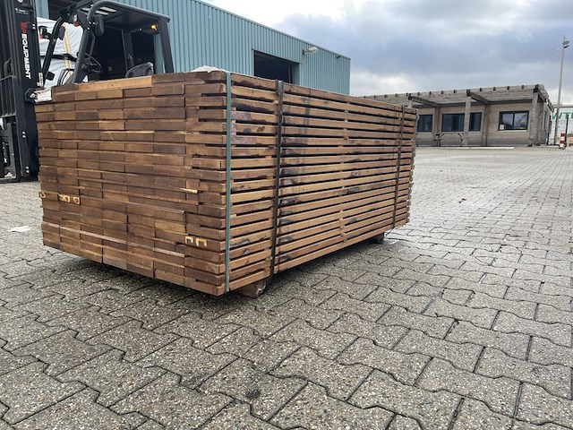 Ca. 133x guyana ipé planken geschaafd, 25x145mm, lengte 155cm - afbeelding 2 van  4