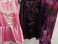 Ca. 133x vrouw, lingerie en nachtkleding - afbeelding 4 van  8