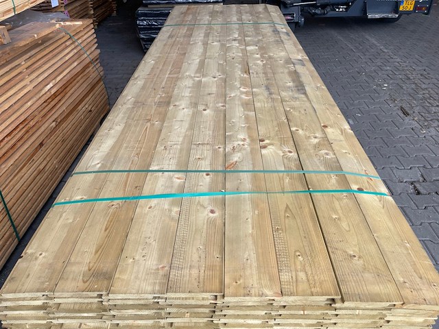 Ca. 133x vuren channelsiding geïmpregneerd, 18x145mm, lengte 300cm - afbeelding 1 van  4