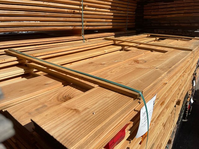 Ca. 134x douglas wisselsponning/halfhoutsrabat, 18x190mm, lengte 300cm - afbeelding 1 van  3