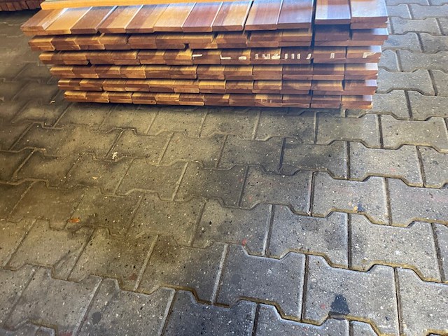 Ca. 134x guyana ipé planken geschaafd country grade, 18x90mm, lengte 450cm - afbeelding 3 van  3