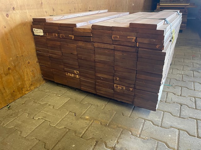 Ca. 134x guyana teak planken geschaafd, 25x145mm, lengte 100cm - afbeelding 3 van  3
