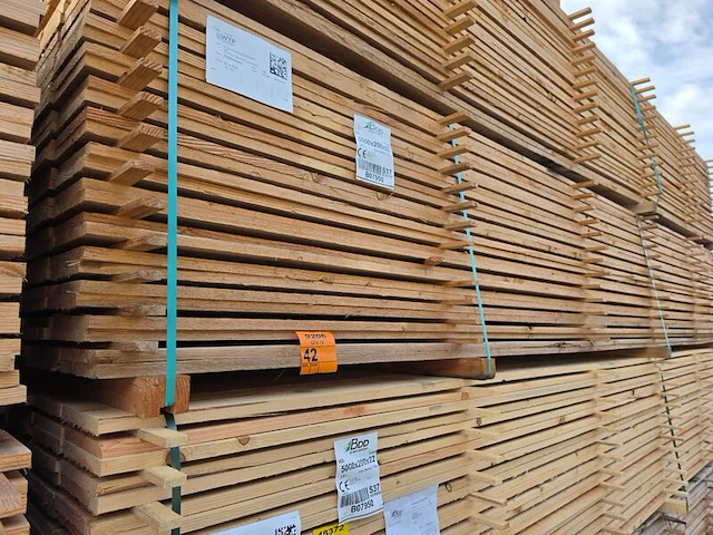 Ca. 135x douglas planken fijnbezaagd, 22x200mm, lengte 500cm - afbeelding 4 van  4