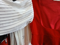 Ca. 135x italiaanse en hongaarse outfits - afbeelding 2 van  12